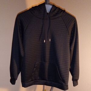 NWOT TEMU Quilted Women's Black Hoodie Size L